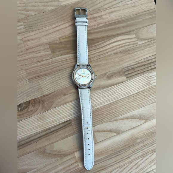 Citizen Eco-Drive Ladies Watch Crystals Pearl Dial Stainless and Rose Gold Dial - Picture 6 of 14